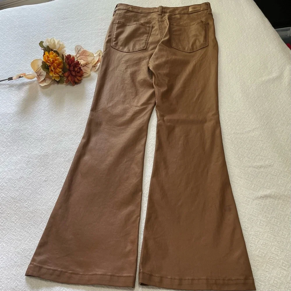 Sofia by Sofia Vergara‎ Flare Pants Caramel Color Size 8